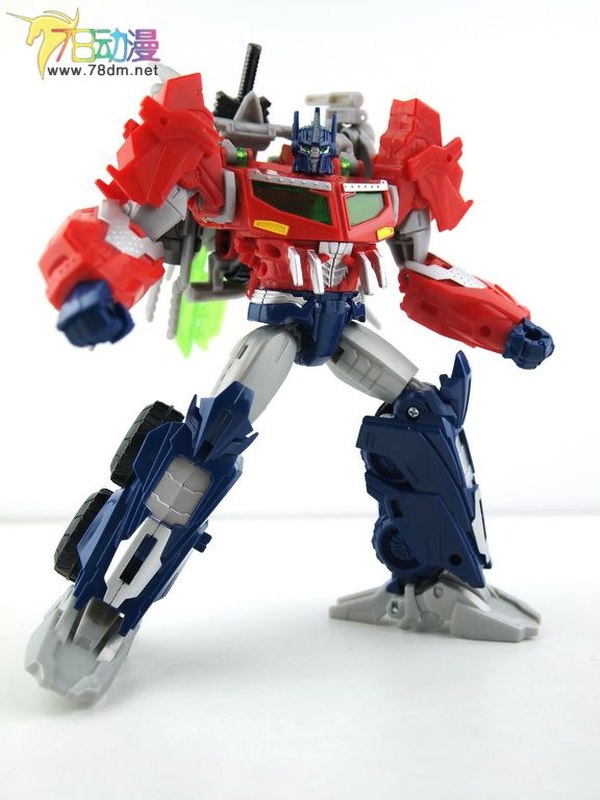 New Beast Hunters Optimus Prime Voyager Class Our Of Box Images Of Transformers Prime Figure  (36 of 47)